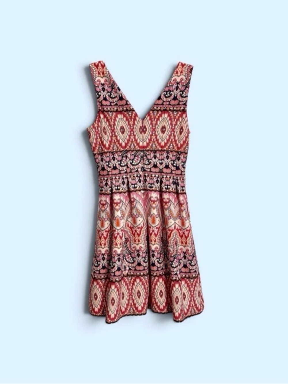 Vince Camuto Red and Pink V-Neck Printed Mini Dress